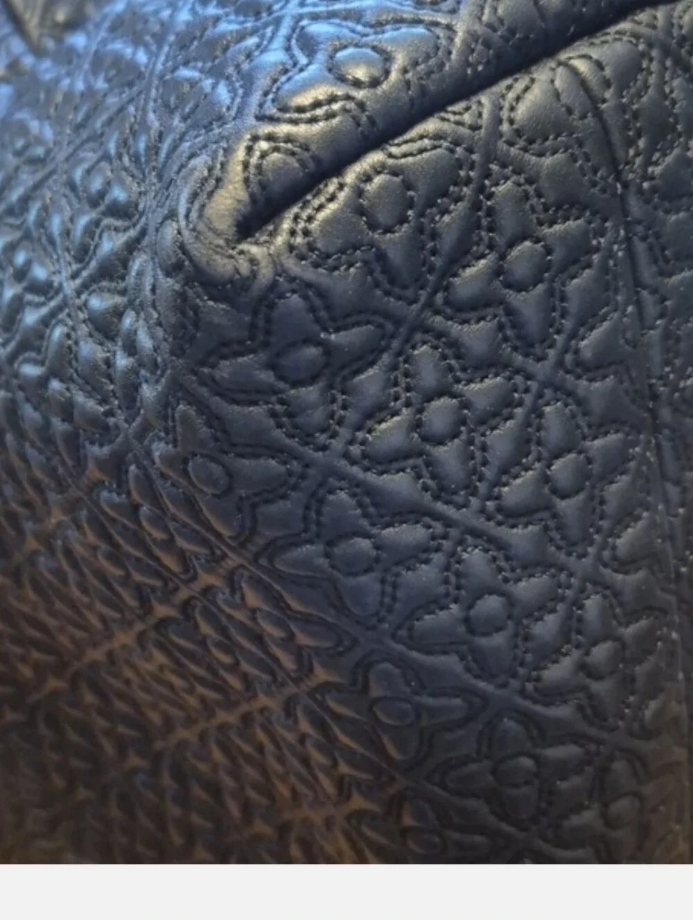 Tory Burch Bryant Black Quilted Leather Chain Shoulder Tote- EUC